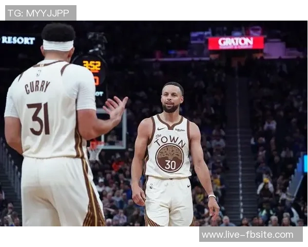 勇士力争四连胜ESPN预测明日对阵猛龙胜率勇士582猛龙418